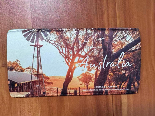 Stubby Coolers – Our Rippa Country Designs